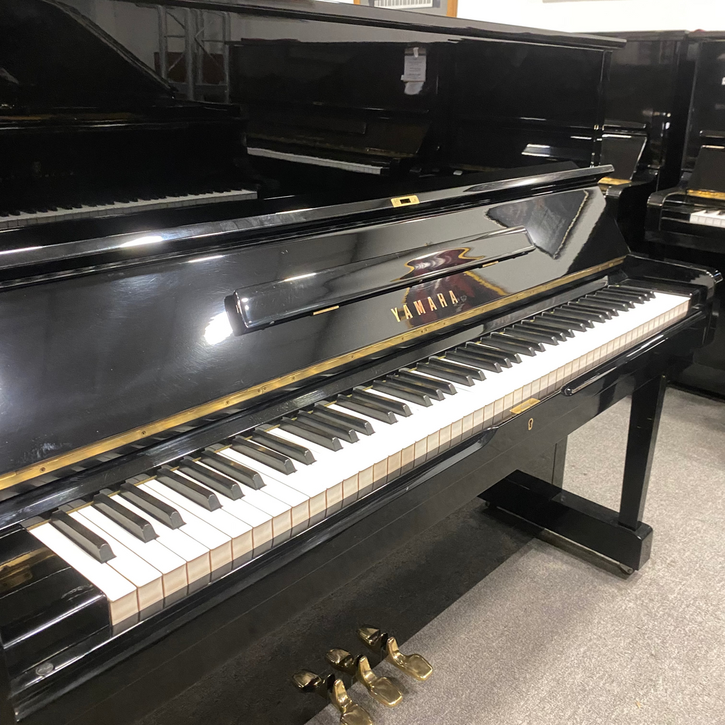 Yamaha U1H