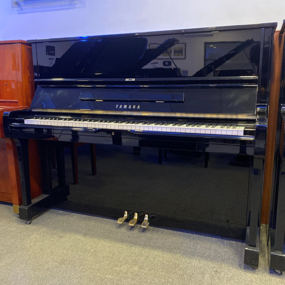 Yamaha U1H