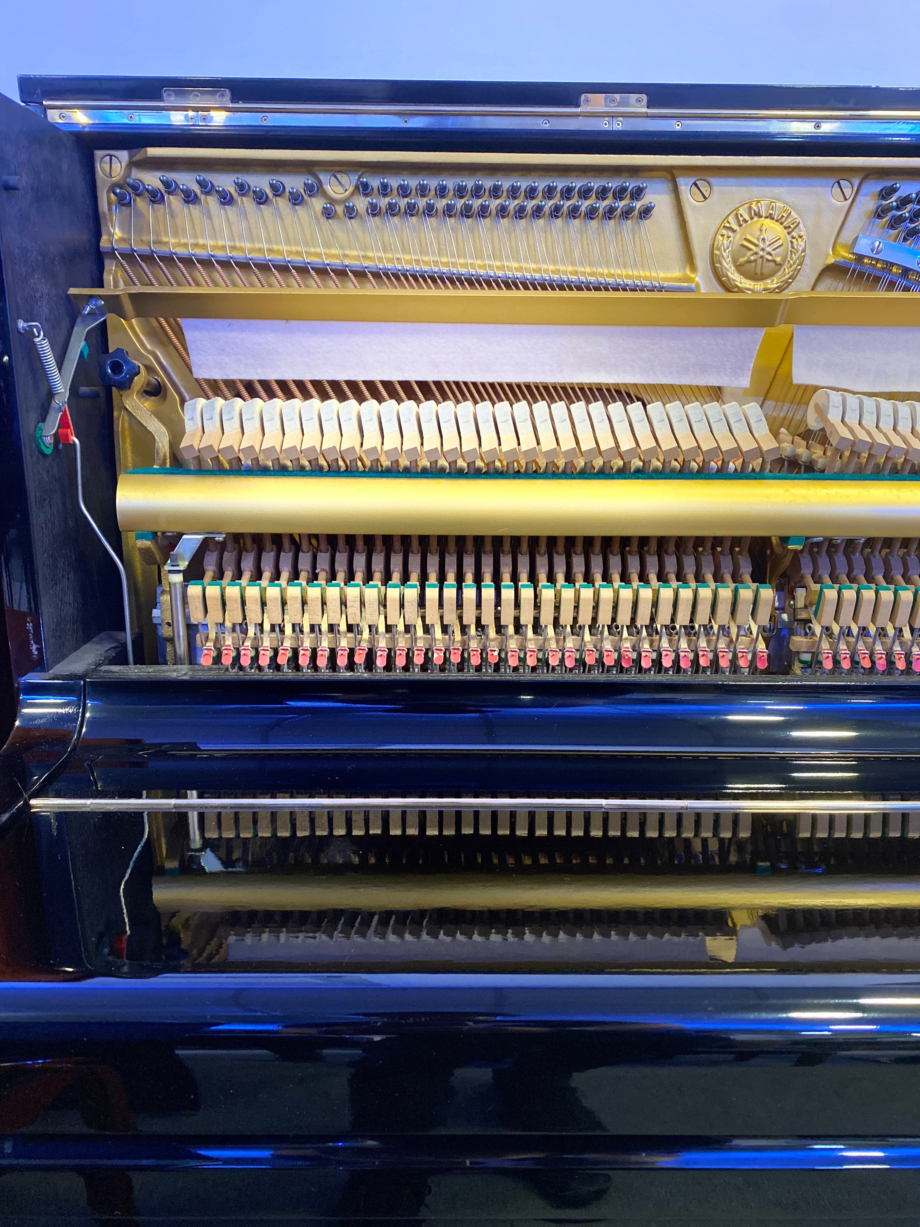Yamaha U1H