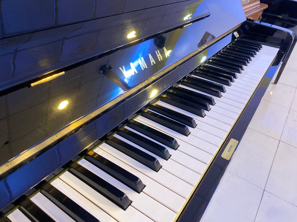 Yamaha U3