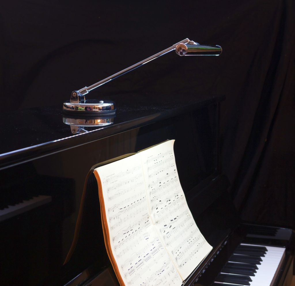 Lámpara de piano vertical - Color Cromado