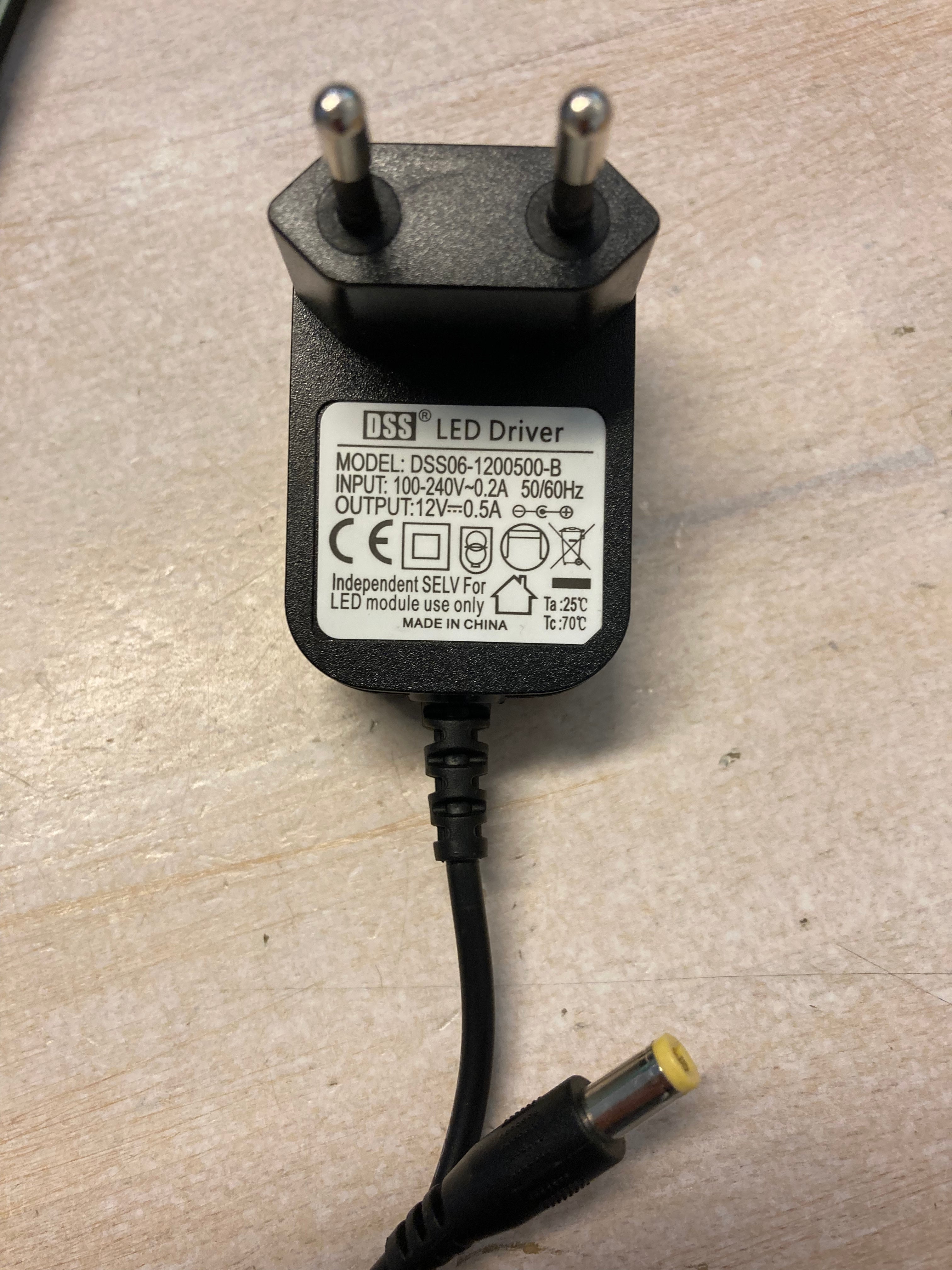Feurich Mod. 133 - Concert - Negro pulido, Herraje cromado - Para Importación.